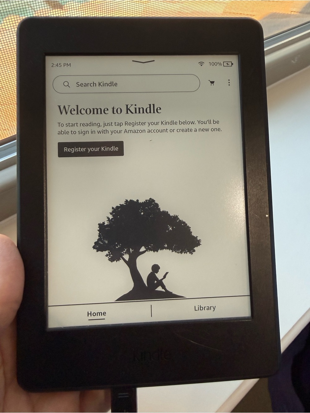 Amazon Kindle Paperwhite 7th Gen 4GB E-Reader (Built-In Light, Wi-Fi)+ PopSocket